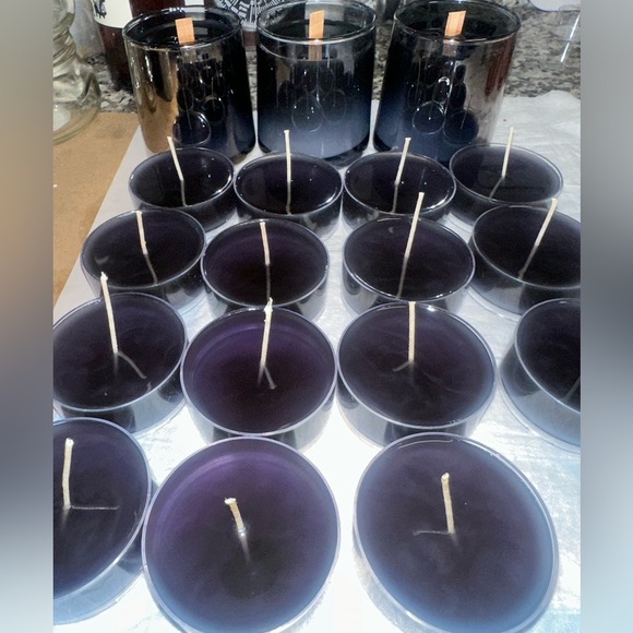 *NEW* TOBACCO CARAMEL. SCENT UNLEASHED LUXURY HAND POURED SCENTED CANDLES! - Picture 6 of 8